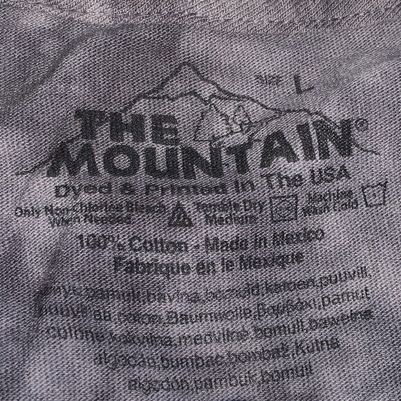 The Mountain Graphic T-Shirt 2013 Black Labrador Dog Puppy Face Tie Dye Large - Picture 3 of 7